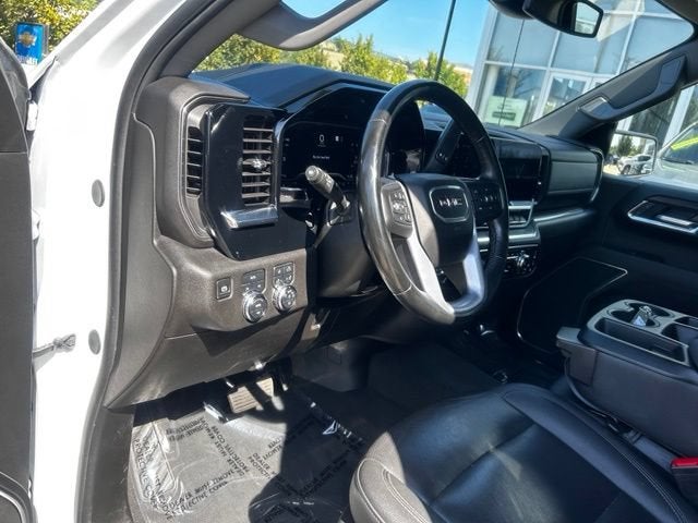 2025 GMC Sierra 1500 SLT - Photo 9
