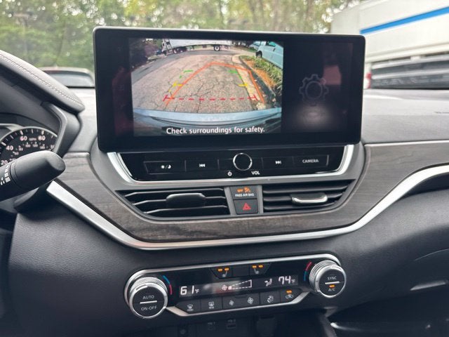 2025 Nissan Altima SV FWD