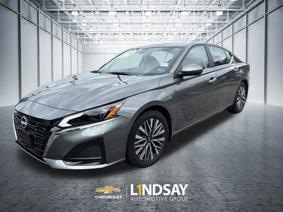 2025 Nissan Altima SV FWD