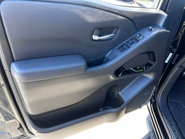2022 Nissan Frontier Crew Cab PRO-4X 4x4
