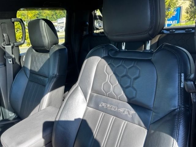 2022 Nissan Frontier Crew Cab PRO-4X 4x4