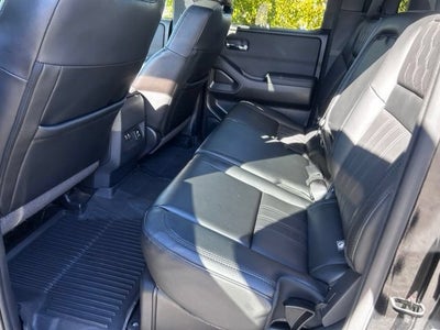 2022 Nissan Frontier Crew Cab PRO-4X 4x4