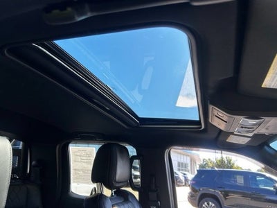 2022 Nissan Frontier Crew Cab PRO-4X 4x4
