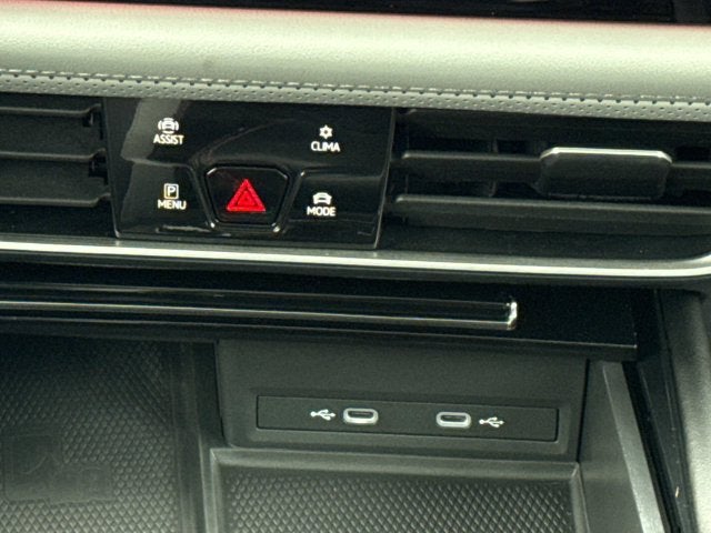2024 Volkswagen Atlas 2.0T Peak Edition SE w/Technology