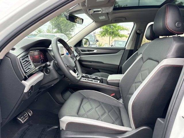 2024 Volkswagen Atlas 2.0T Peak Edition SE w/Technology