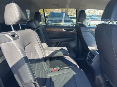 2024 Volkswagen Atlas 2.0T SE w/Technology