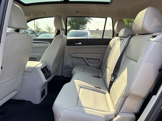 2023 Volkswagen Atlas 2.0T SE w/Technology