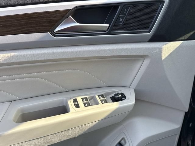 2023 Volkswagen Atlas 2.0T SE w/Technology