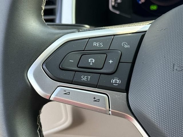 2023 Volkswagen Atlas 2.0T SE w/Technology
