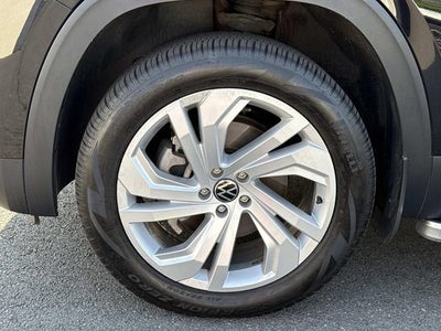 2023 Volkswagen Atlas 2.0T SE w/Technology