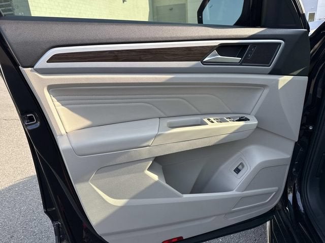2023 Volkswagen Atlas 2.0T SE w/Technology