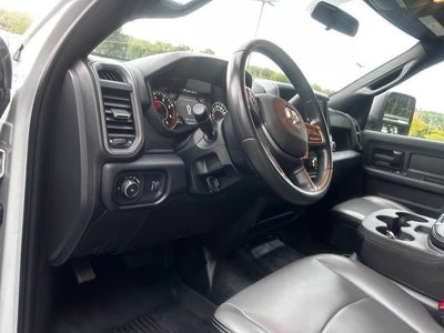 2023 RAM 3500 Tradesman Crew Cab 4x4 8' Box