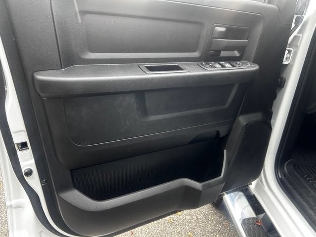 2023 RAM 3500 Tradesman Crew Cab 4x4 8' Box