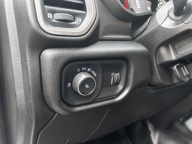 2023 RAM 3500 Tradesman Crew Cab 4x4 8' Box