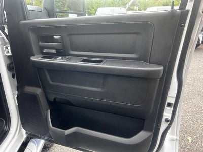 2023 RAM 3500 Tradesman Crew Cab 4x4 8' Box