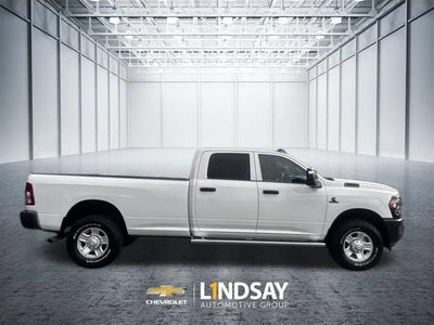 2023 RAM 3500 Tradesman Crew Cab 4x4 8' Box