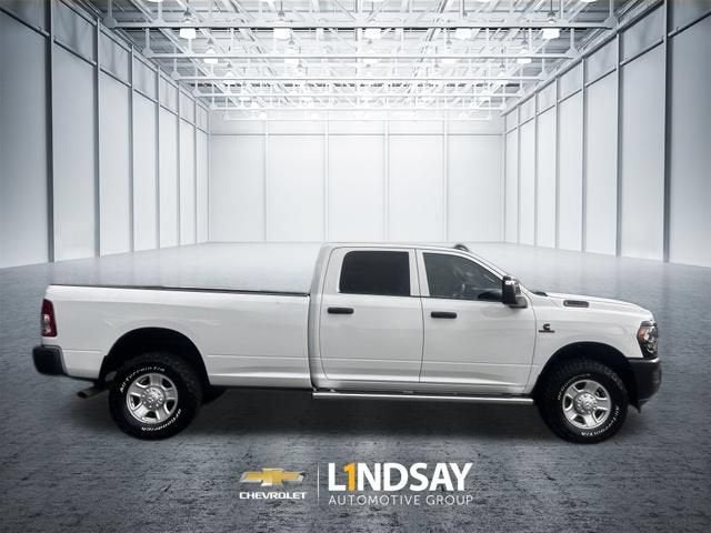 2023 RAM 3500 Tradesman Crew Cab 4x4 8' Box