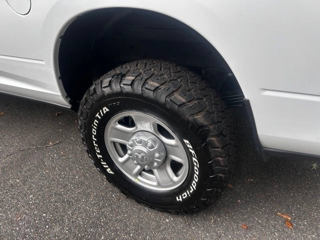 2023 RAM 3500 Tradesman Crew Cab 4x4 8' Box