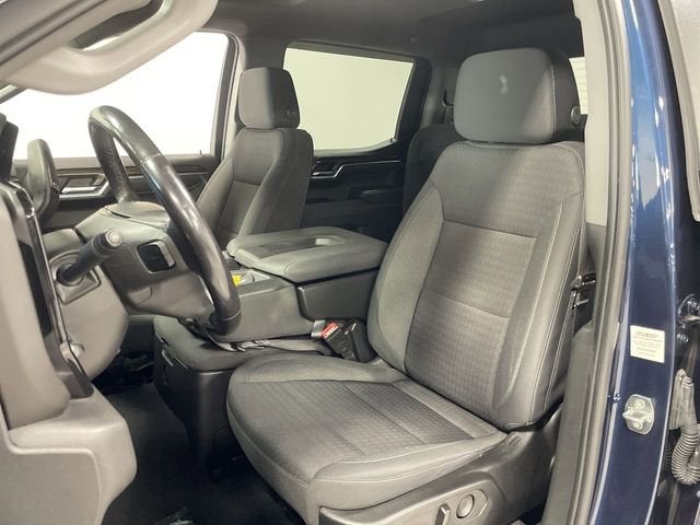 2022 Chevrolet Silverado 1500 LT (2FL)