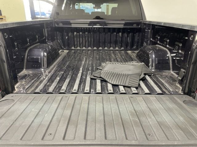 2022 Chevrolet Silverado 1500 LT (2FL)