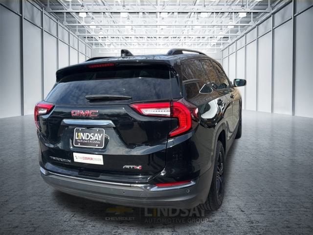 2022 GMC Terrain AT4