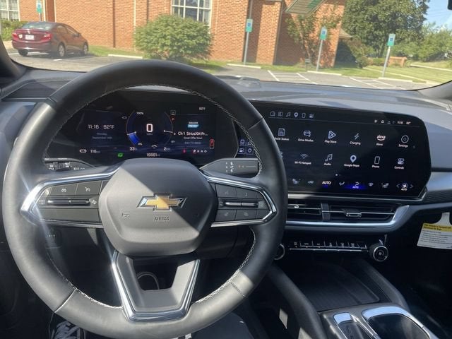 2025 Chevrolet Equinox EV LT