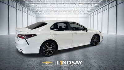 2023 Toyota Camry SE AWD