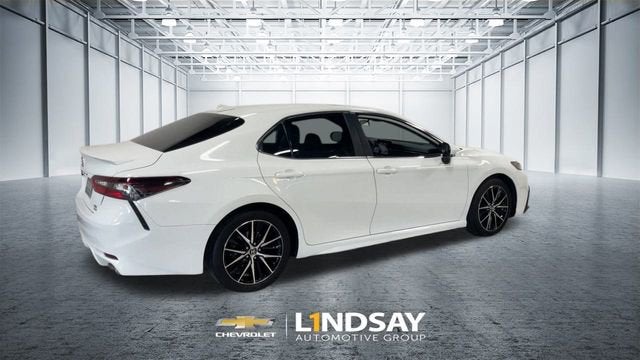 2023 Toyota Camry SE AWD