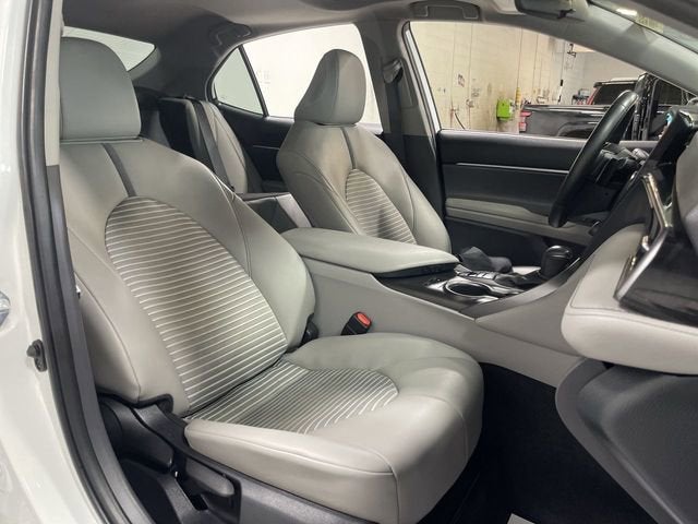 2023 Toyota Camry SE AWD