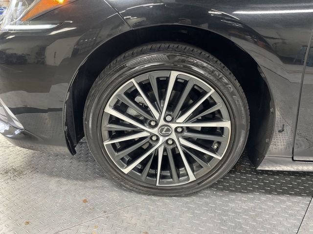 2022 Lexus ES 300h ES 300h