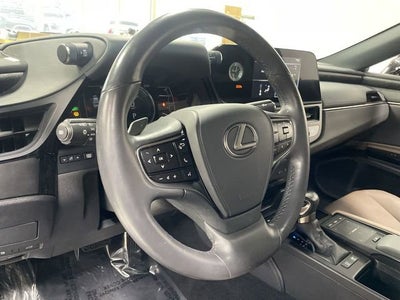 2022 Lexus ES 300h ES 300h