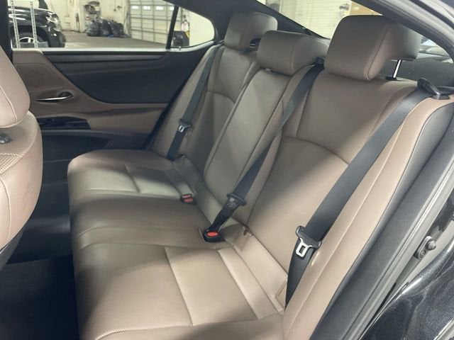 2022 Lexus ES 300h ES 300h