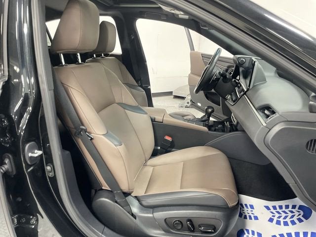 2022 Lexus ES 300h ES 300h