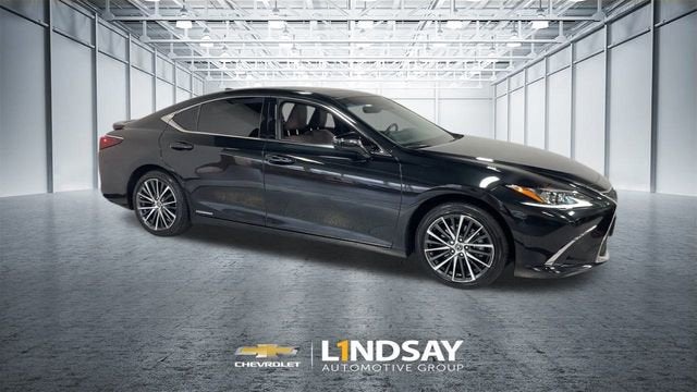 2022 Lexus ES 300h ES 300h