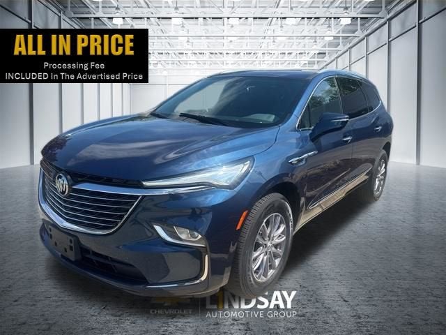 2023 Buick Enclave Essence