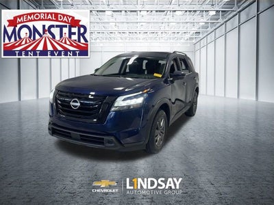 2025 Nissan Pathfinder SV 4WD