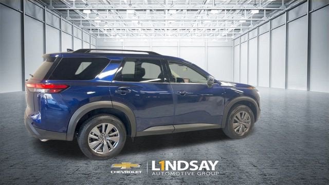 2025 Nissan Pathfinder SV 4WD