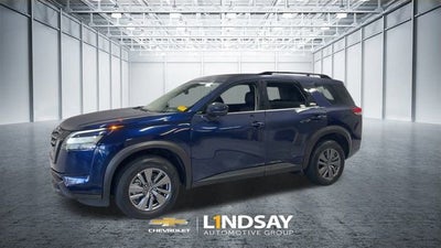 2025 Nissan Pathfinder SV 4WD