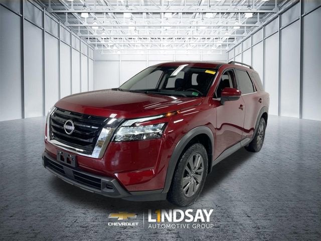 2022 Nissan Pathfinder SV 4WD