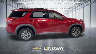 2022 Nissan Pathfinder SV 4WD