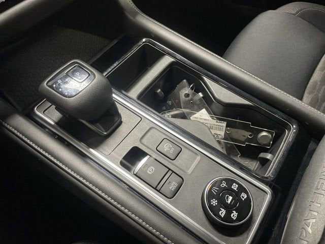 2022 Nissan Pathfinder SV 4WD