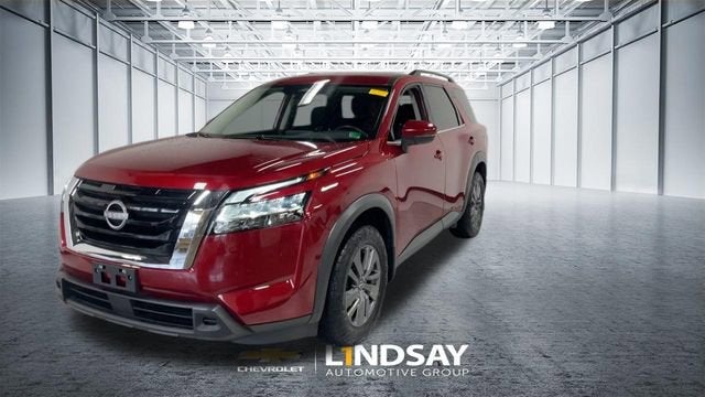 2022 Nissan Pathfinder SV 4WD