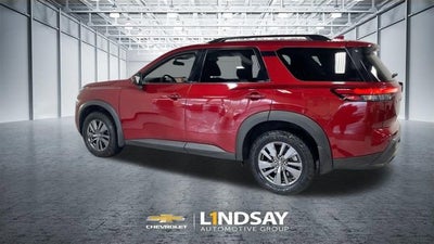 2022 Nissan Pathfinder SV 4WD