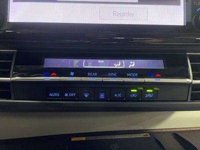 2022 Toyota Sienna LE