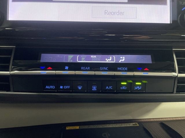 2022 Toyota Sienna LE