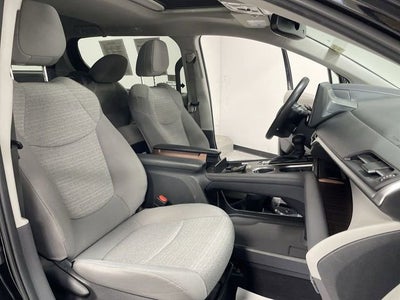2022 Toyota Sienna LE