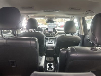 2024 Toyota Highlander XLE