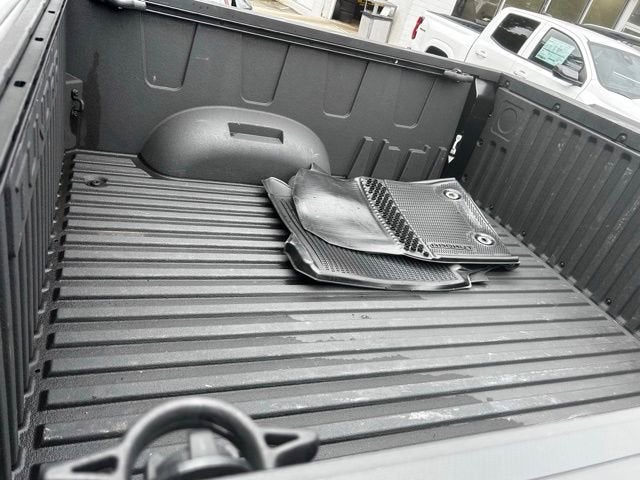 2026 Toyota Tundra SR5 CrewMax 5.5' Bed