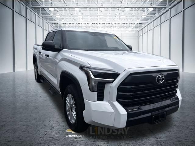 2026 Toyota Tundra SR5 CrewMax 5.5' Bed