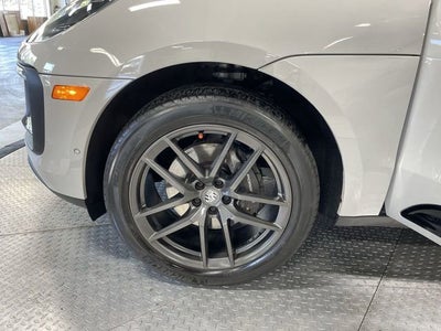 2023 Porsche Macan T